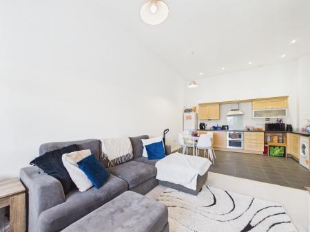 2 bedroom Flat for sale in St. Georges Walk, Gosport, PO12