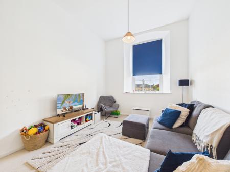 2 bedroom Flat for sale in St. Georges Walk, Gosport, PO12