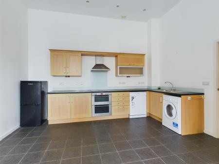 2 bedroom Flat for sale in St. Georges Walk, Gosport, PO12