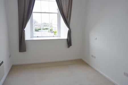 2 bedroom Flat for sale in St. Georges Walk, Gosport, PO12