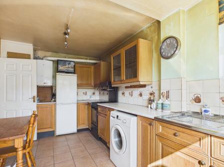 3 bedroom End of terrace house for sale in The Saltings, Farlington, Portsmouth, PO6