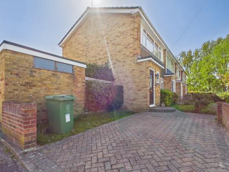 3 bedroom End of terrace house for sale in The Saltings, Farlington, Portsmouth, PO6