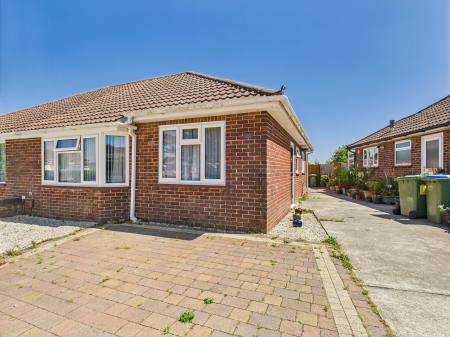 2 bedroom Bungalow to let in Blackbrook Road, Fareham, PO15