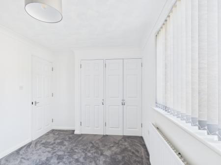 2 bedroom Flat to let in Malvern Road, Southsea, PO5