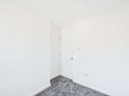 2 bedroom Flat to let in Malvern Road, Southsea, PO5