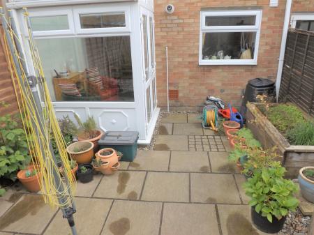 2 bedroom Terraced House to let in Lime Grove, Portsmouth, PO6