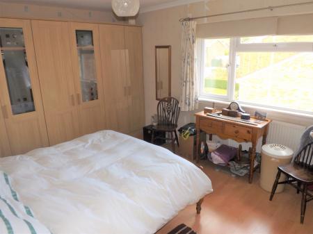 2 bedroom Terraced House to let in Lime Grove, Portsmouth, PO6