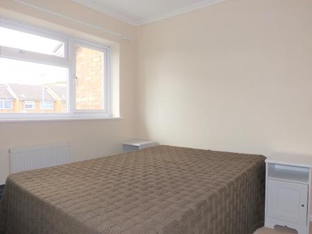 2 bedroom Terraced House to let in Lime Grove, Portsmouth, PO6
