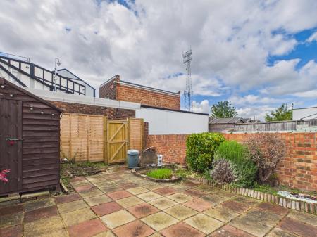 3 bedroom Terraced House to let in Alverstone Road, Southsea, PO4