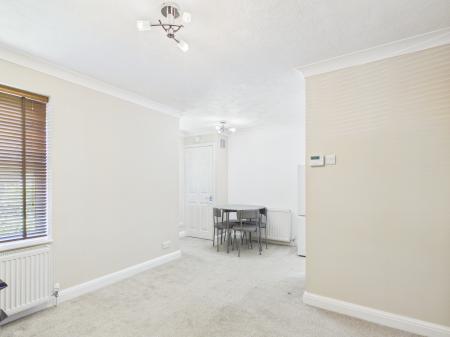 1 bedroom Flat to let in 272 Havant Road, Drayton, Portsmouth, PO6
