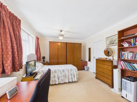3 bedroom Detached house for sale in Lodge Avenue, Drayton, Portsmouth, PO6
