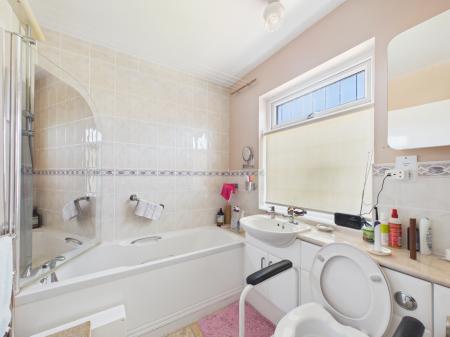 3 bedroom Detached house for sale in Lodge Avenue, Drayton, Portsmouth, PO6