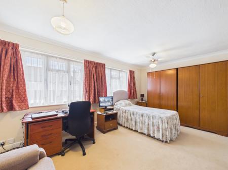 3 bedroom Detached house for sale in Lodge Avenue, Drayton, Portsmouth, PO6