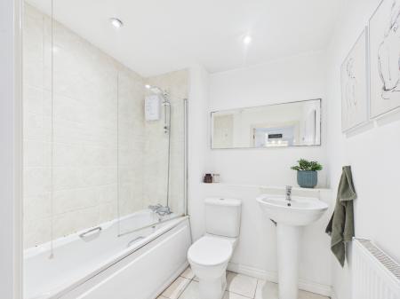 1 bedroom Flat for sale in Iachino Avenue, Hilsea, Portsmouth, PO2