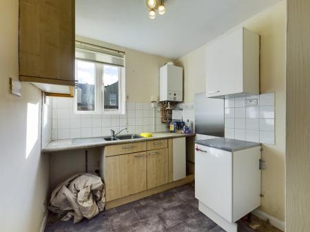 2 bedroom Maisonette to let in Childe Square, Stamshaw, Portsmouth, PO2