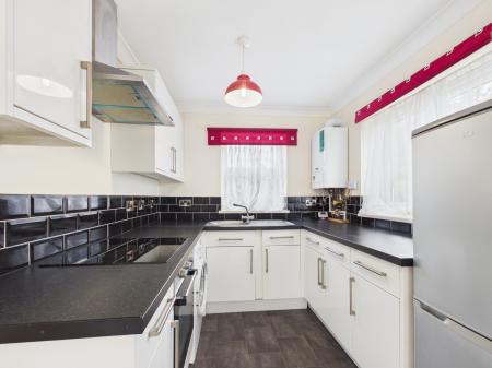 2 bedroom Flat for sale in Park Lane, Cosham, Portsmouth, PO6