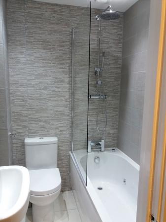 1 bedroom Flat to let in Forest Grove House, London Road, Cowplain, Waterlooville PO8