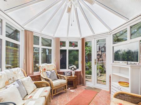2 bedroom End of terrace house for sale in Glebefield Gardens, Cosham, Portsmouth, PO6
