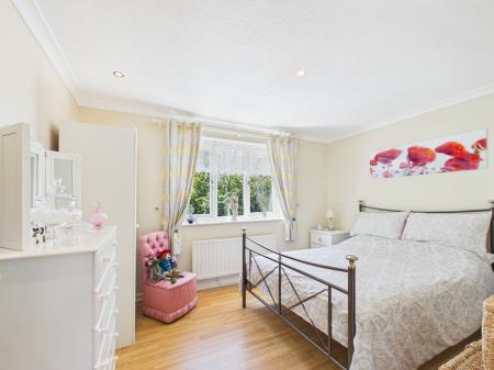 2 bedroom End of terrace house for sale in Glebefield Gardens, Cosham, Portsmouth, PO6