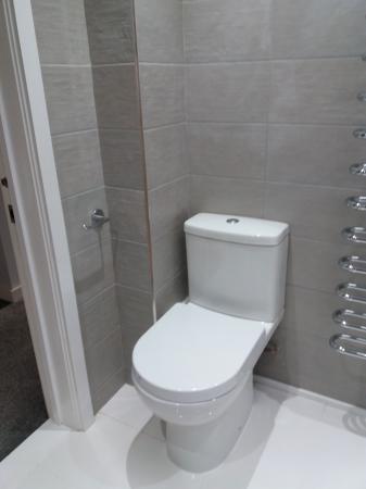 2 bedroom Flat to let in Forest Grove House, London Road, Cowplain, Waterlooville PO8