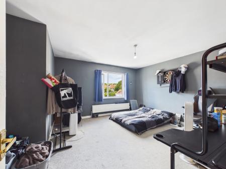 2 bedroom Flat to let in Lower Farlington Road, Farlington, Portsmouth, PO6