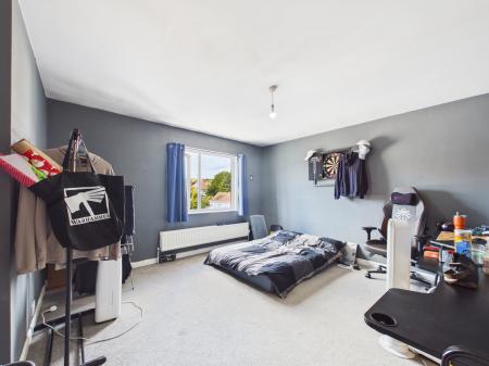 2 bedroom Flat to let in Lower Farlington Road, Farlington, Portsmouth, PO6