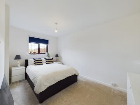 6 bedroom Detached house to let in Highnam Gardens, Sarisbury Green, Southampton, SO31