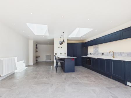 3 bedroom Terraced House for sale in Chilgrove Road, Drayton, Portsmouth, PO6
