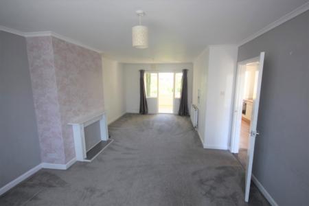 3 bedroom Semi-detached house to let in Dore Avenue, Fareham, PO16