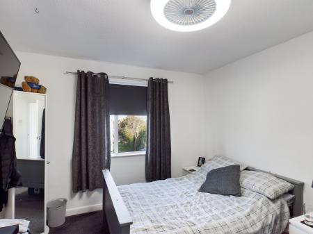 3 bedroom Semi-detached house to let in Dore Avenue, Fareham, PO16