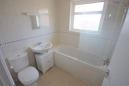 3 bedroom Semi-detached house to let in Dore Avenue, Fareham, PO16
