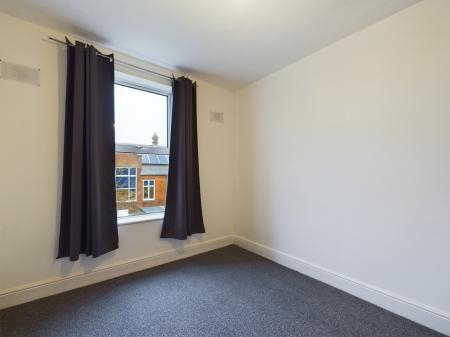 4 bedroom End of terrace house to let in Devonshire Square, Southsea, PO4