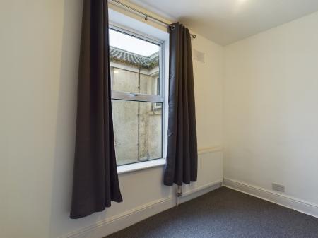 4 bedroom End of terrace house to let in Devonshire Square, Southsea, PO4