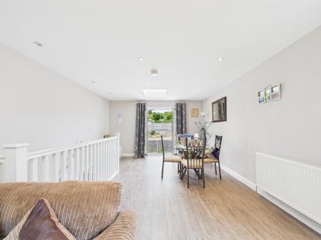 1 bedroom Maisonette to let in Havant Road, Drayton, Portsmouth, PO6