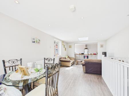 1 bedroom Maisonette to let in Havant Road, Drayton, Portsmouth, PO6