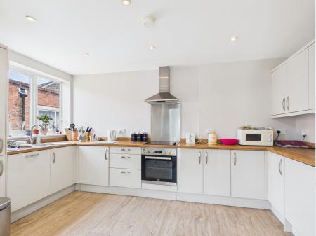 1 bedroom Maisonette to let in Havant Road, Drayton, Portsmouth, PO6