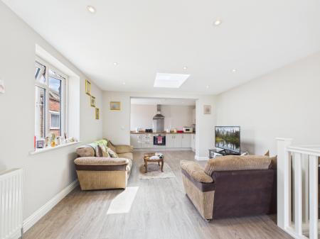1 bedroom Maisonette to let in Havant Road, Drayton, Portsmouth, PO6