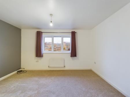 2 bedroom Semi-detached house for sale in Westfield Road, Portsmouth, PO6