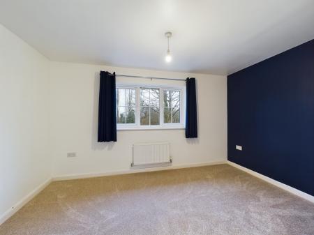 2 bedroom Semi-detached house for sale in Westfield Road, Portsmouth, PO6