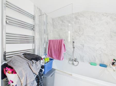 2 bedroom Terraced House to let in Daulston Road, Portsmouth, PO1