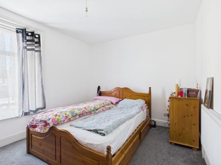 2 bedroom Terraced House to let in Daulston Road, Portsmouth, PO1
