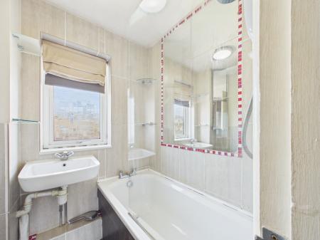 2 bedroom Terraced House for sale in Tytherley Green, West Leigh, Havant, PO9