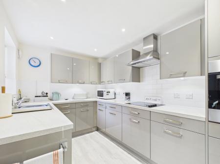 1 bedroom Flat for sale in Havant Road, Drayton, Portsmouth, PO6