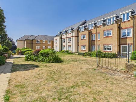 1 bedroom Flat for sale in Havant Road, Drayton, Portsmouth, PO6