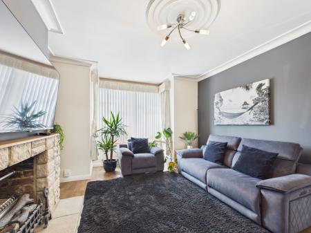 3 bedroom Terraced House for sale in Lonsdale Avenue, Cosham, Portsmouth, PO6