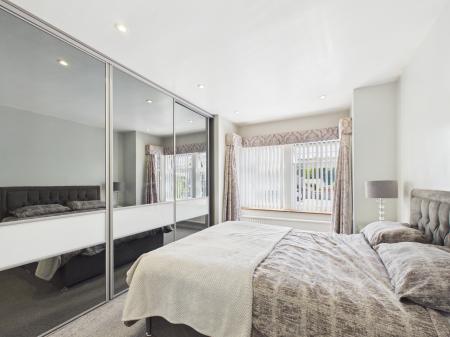 3 bedroom Terraced House for sale in Lonsdale Avenue, Cosham, Portsmouth, PO6