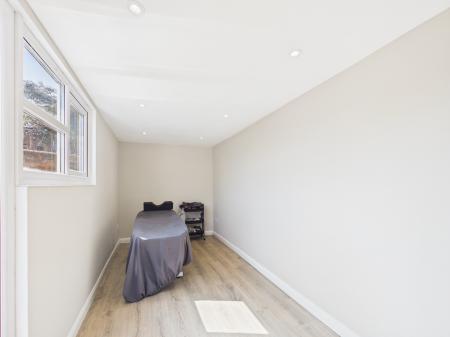 3 bedroom Terraced House for sale in Lonsdale Avenue, Cosham, Portsmouth, PO6