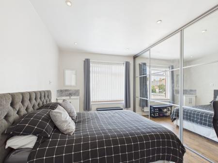 3 bedroom Terraced House for sale in Lonsdale Avenue, Cosham, Portsmouth, PO6