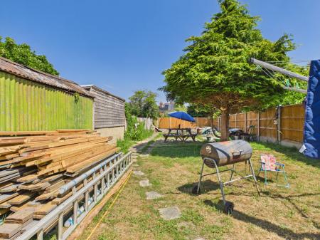 2 bedroom Semi-detached house to let in Elms Road, Fareham, PO16