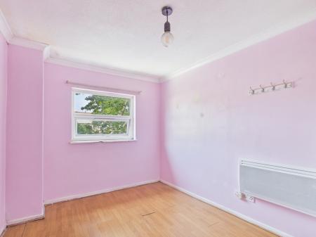 1 bedroom Flat for sale in Hewett Rd, North End, Portsmouth, PO2
